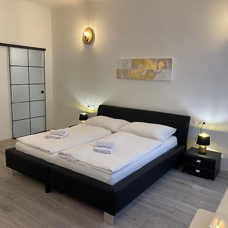Fancy Apartment In The City Center Wien Exteriör bild
